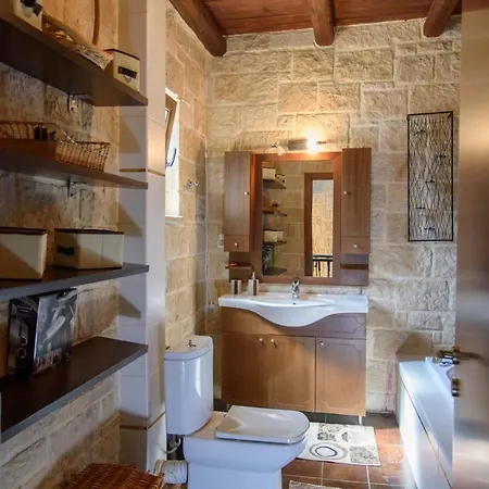 Traditional Stonehouse Vicky Hersonissos (Crete)