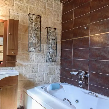 Traditional Stonehouse Vicky Villa Hersonissos (Crete)